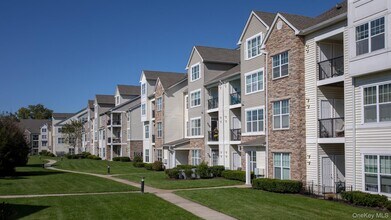 Building Photo - 316 Charles Pond Dr