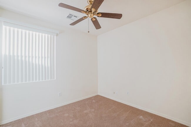 Building Photo - 4688 Regalo Bello St