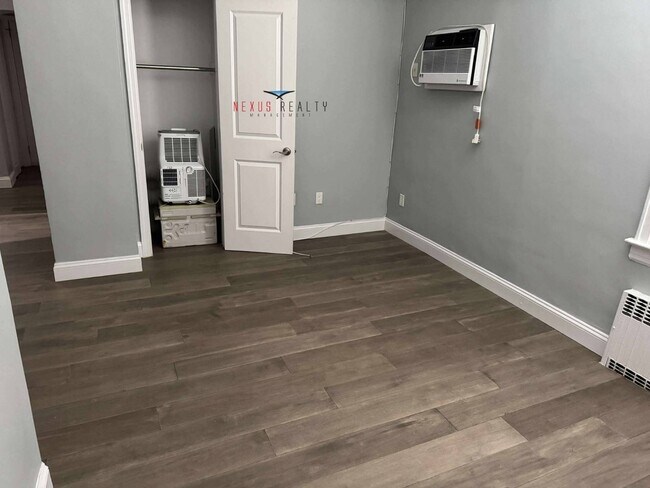 Foto del edificio - 21-44-44 71st St