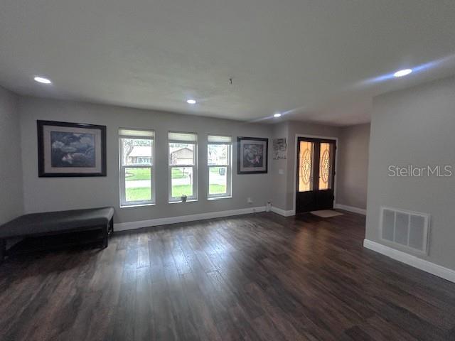 Foto del edificio - 124 Mayfair Cir W