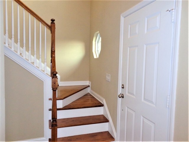 Foto del edificio - 1017 Stonehollow Way