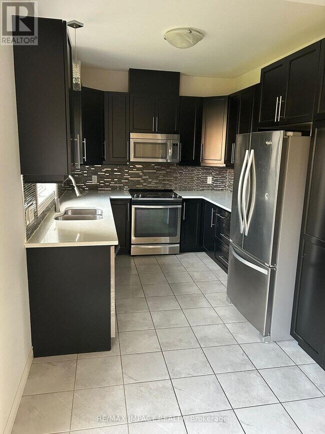 Building Photo - 212 Greenwater Pl