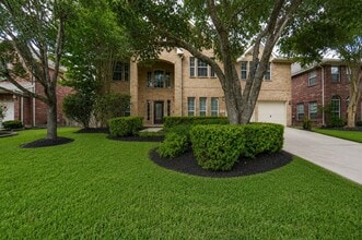 Building Photo - 2414 Falcon Knoll Ln