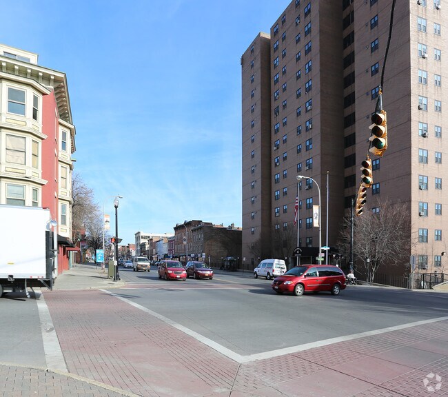 Foto del edificio - Townsend Park Homes