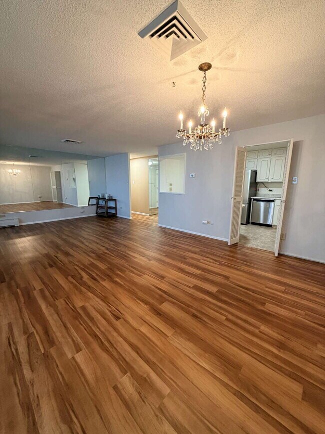 Foto del edificio - 3131 E Alameda Ave