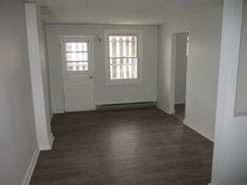 Building Photo - 411 Merchant St