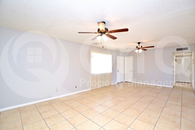 Building Photo - 4216 East Grove Street