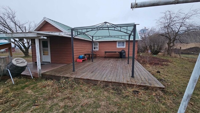 Building Photo - Farm House in Arlee