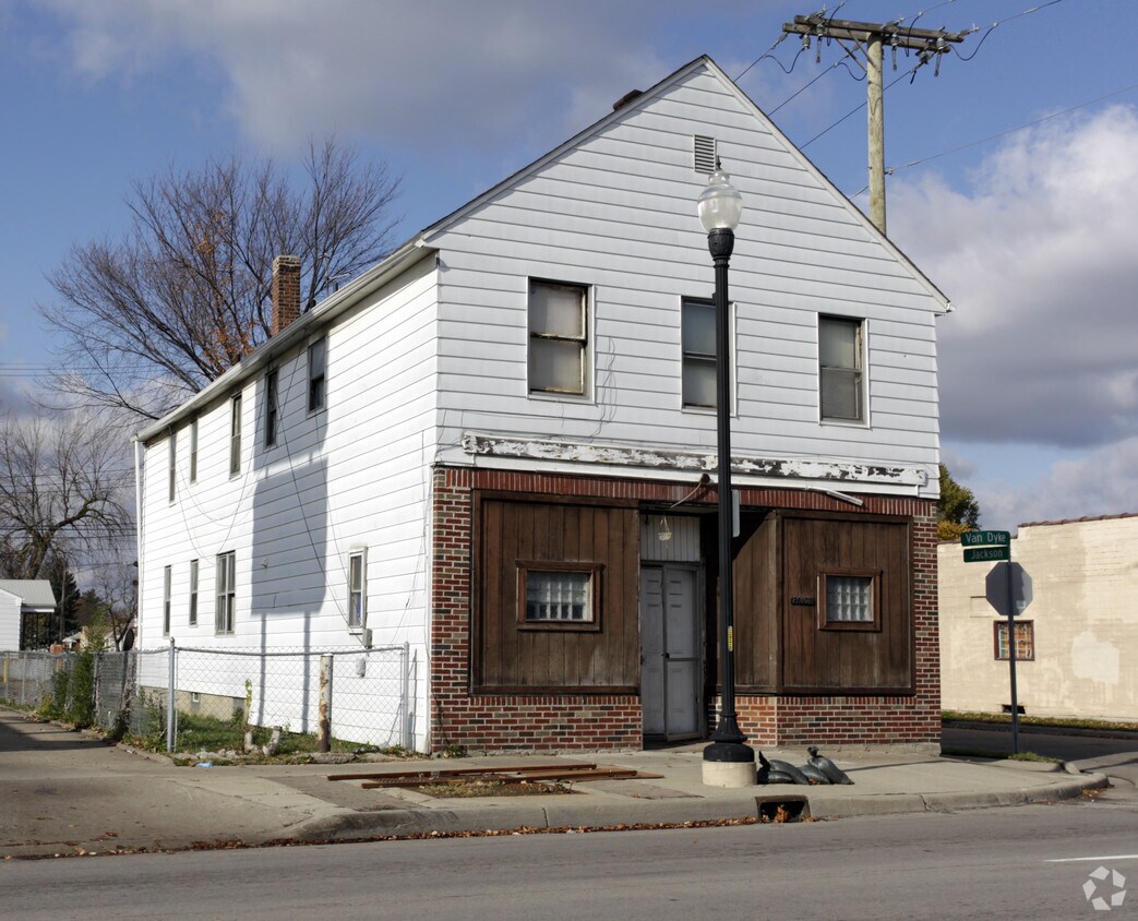 Primary Photo - 20863 Van Dyke Ave