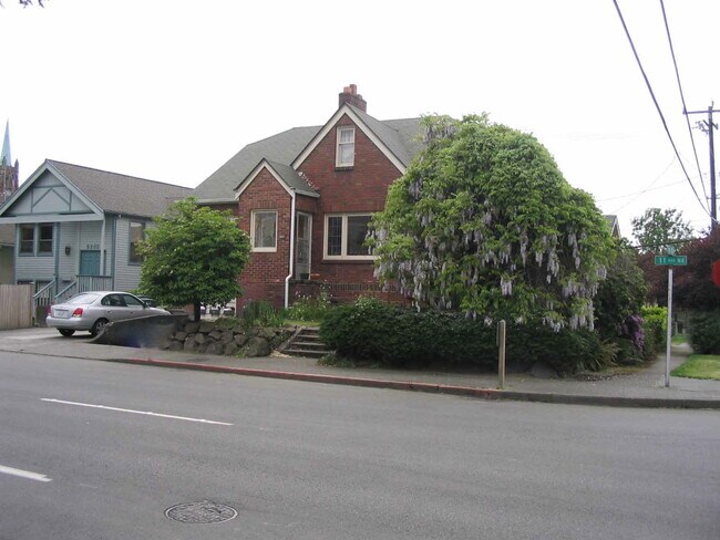 Foto del edificio - 5267 11th Ave NE