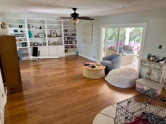 Foto del edificio - Single Family beauty in Greenville Sound