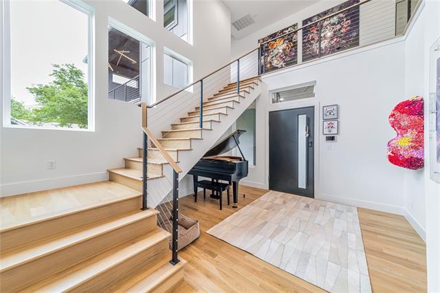 Foto del edificio - 9753 Mixon Dr