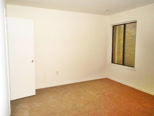 Building Photo - 10580 Cross Fox Ln