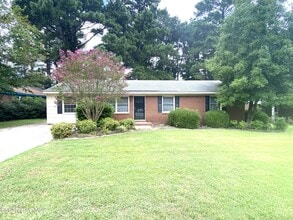 Building Photo - 104 Nichols Dr