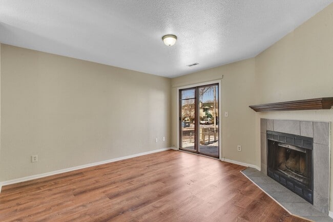Foto del edificio - 2BD/1BA in Park Hill Neighborhood!