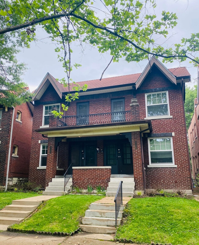 Building Photo - 2127 Alfred Ave