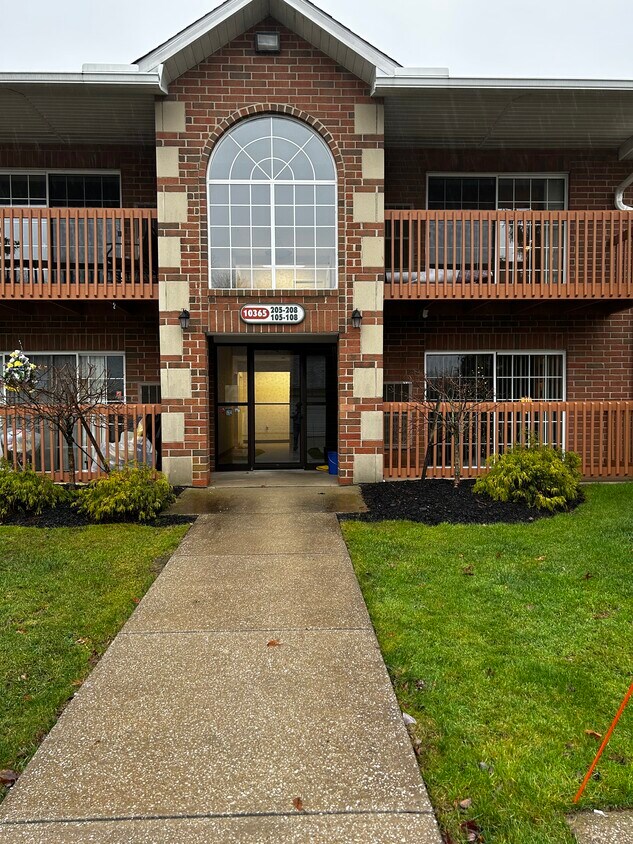 Foto principal - 10365 Glenway Dr