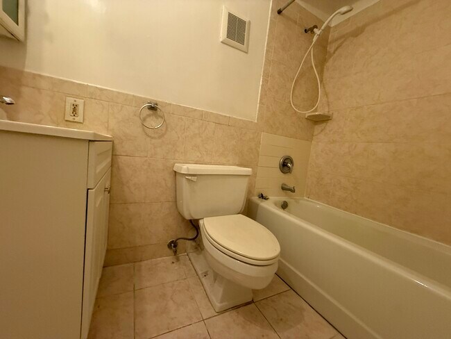 Foto del edificio - 333 Grand Ave