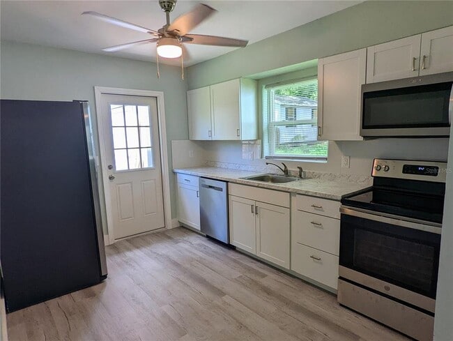 Building Photo - 1404 San Juan Ct