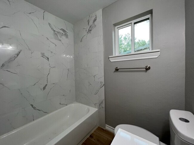 Foto del edificio - 2613 SW B Ave