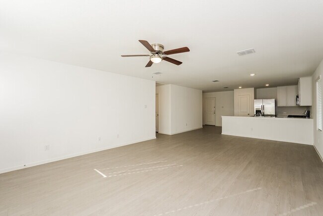 Building Photo - 1820 Javelina St