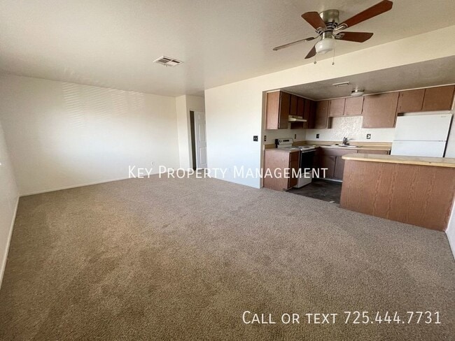 Building Photo - 1 BED 1  BATH CONDO NEAR NELLIS AIRFORCE B...