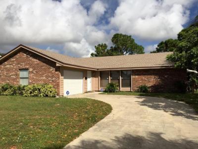Primary Photo - 5420 Sandhurst Cir S