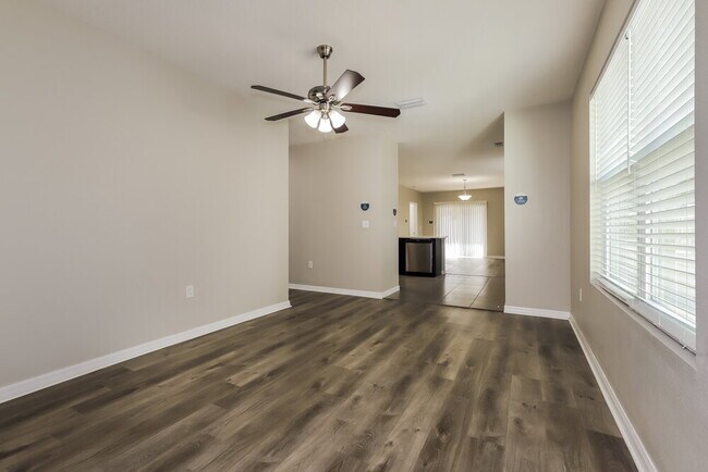 Foto del edificio - 10529 Whispering Hammock Dr