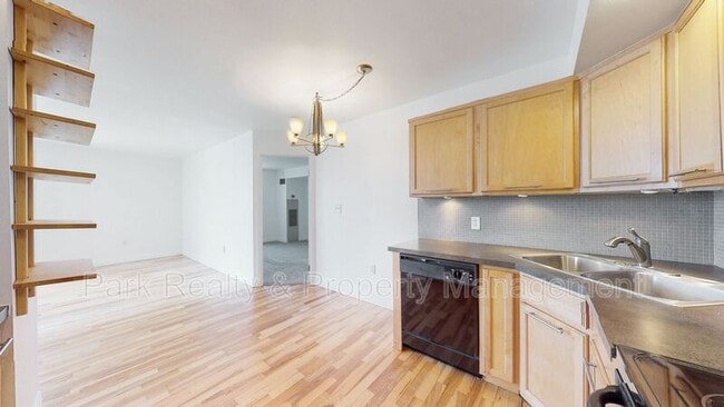 Foto del edificio - 601 W 11th Ave