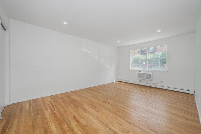 Foto del edificio - Parkside Apartments at Croton On Hudson