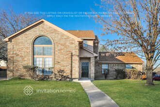 Building Photo - 1803 Shoreline Dr