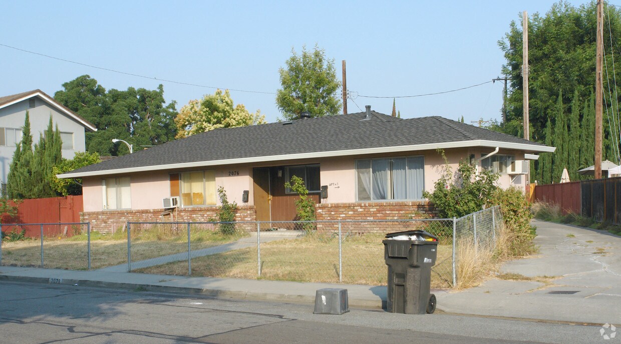 Primary Photo - 2076 Jackson St