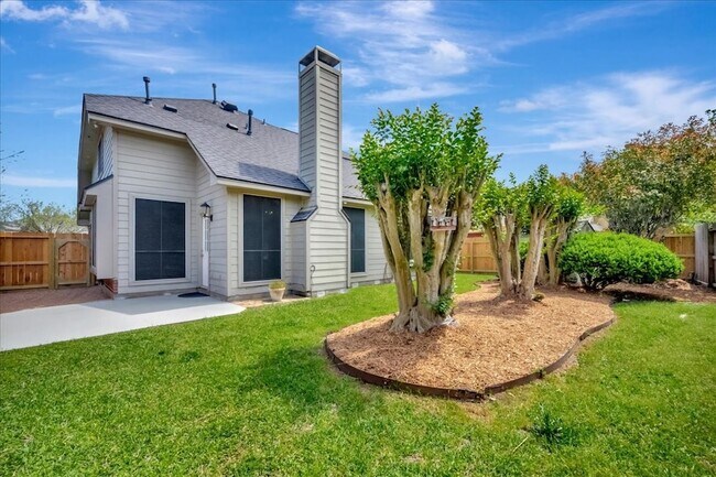 Building Photo - 14010 Hazel Ridge Ct