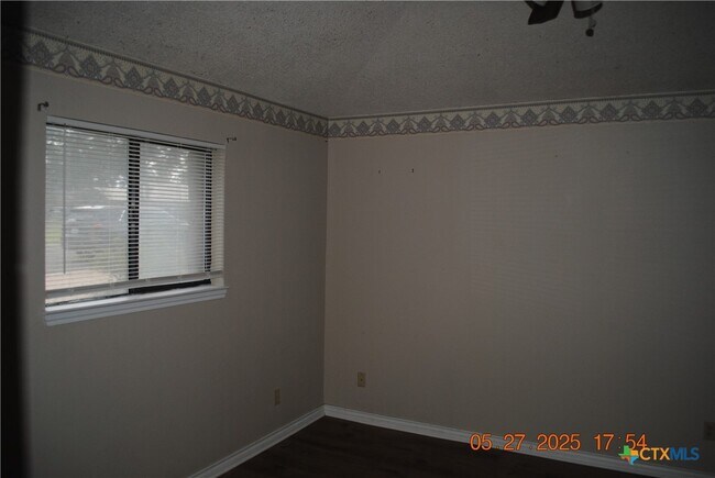 Foto del edificio - 97 Ben Nevis Ln