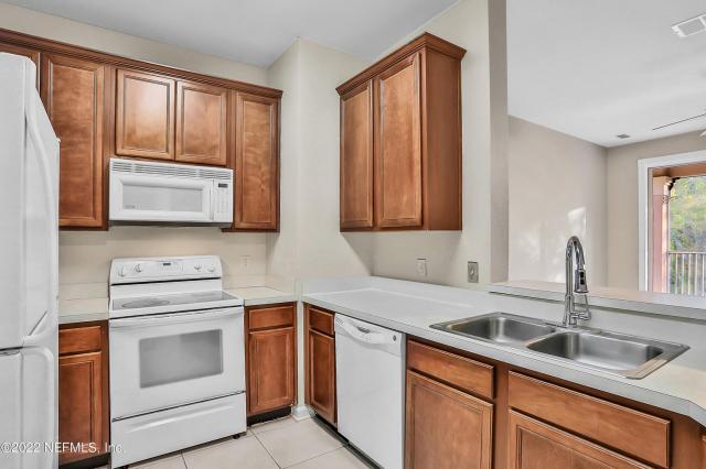 Foto del edificio - 3 bedroom in Jacksonville FL 32216