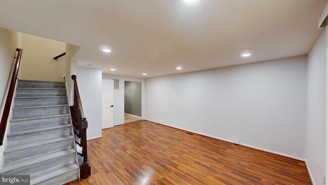 Building Photo - 8551 Braxted Ln