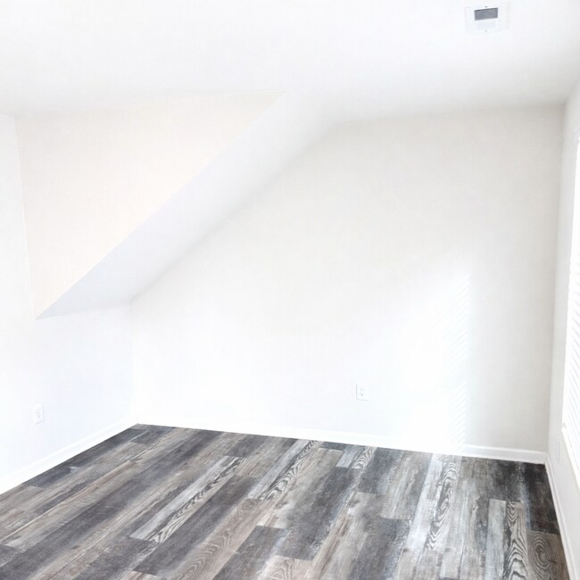 Foto del edificio - Brand New End-Unit Townhome | 3 BR/2.5BA | 1-Car Garage | Near Downtown Mooresville