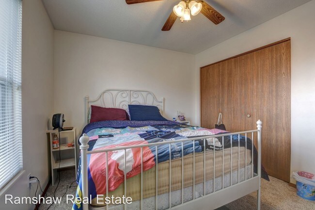 Foto del edificio - 2 br, 1 bath Apartment - 1202 Wesley Ave