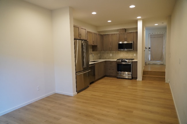 Foto del edificio - 3631 1st Ave NW