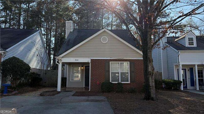 Foto del edificio - 2644 St Charles Ln NW