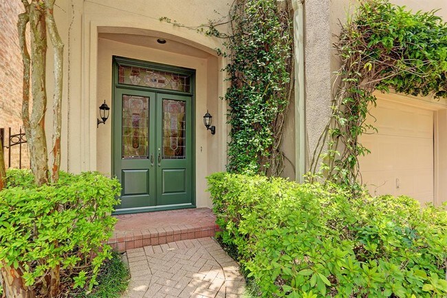 Foto del edificio - 5826 Tanglewood Park St