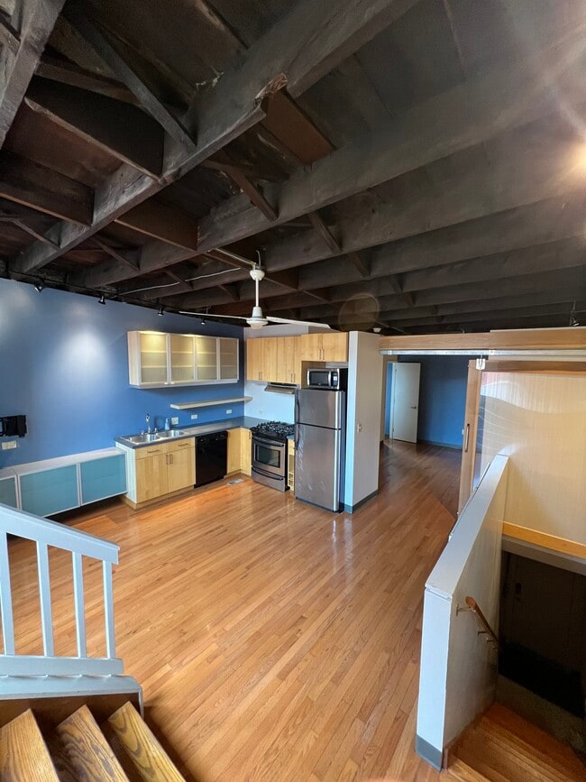 Building Photo - 2109 Larkins Way