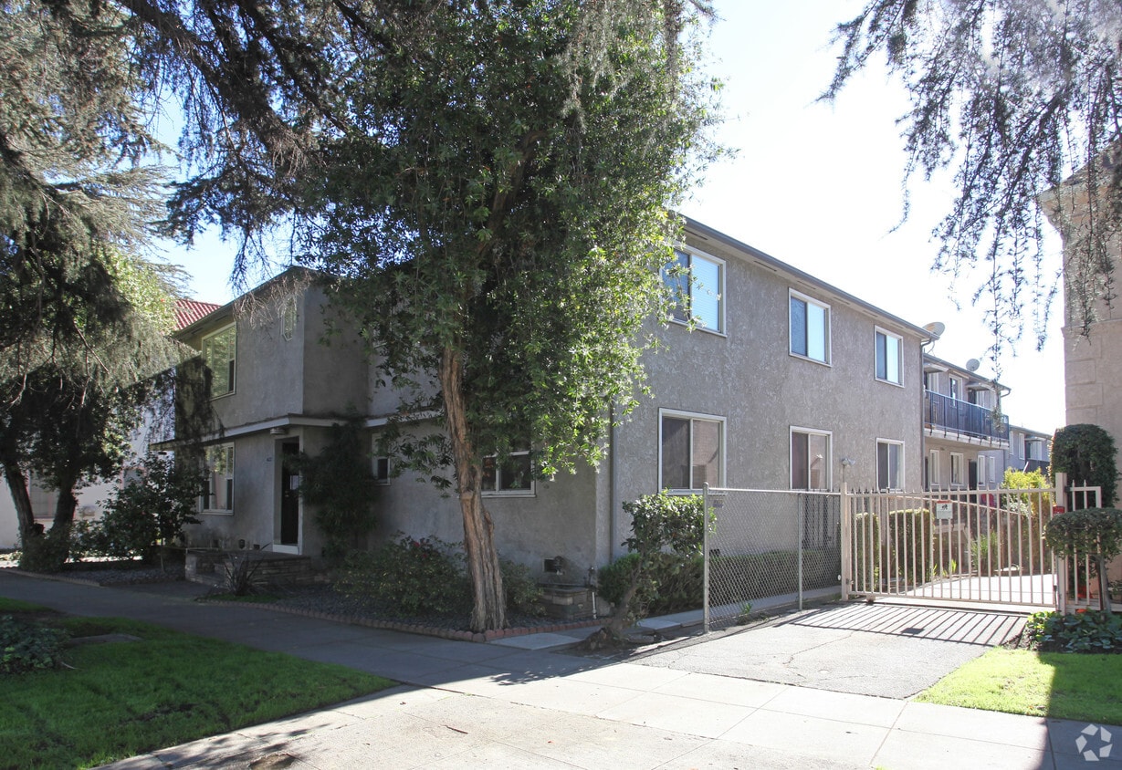 Primary Photo - 4614-4620 Los Feliz Blvd