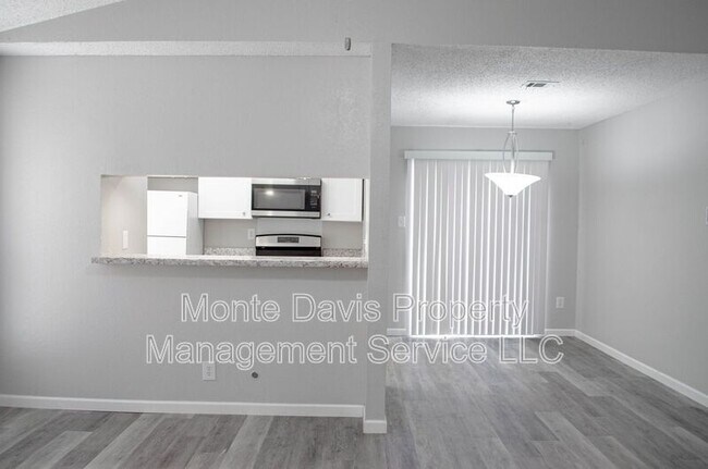 Foto del edificio - 2306 Fuzz Fairway