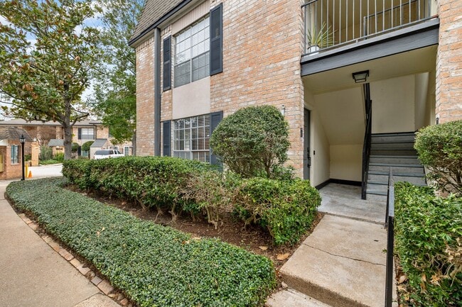 Foto del edificio - 1809 Stoney Brook Dr