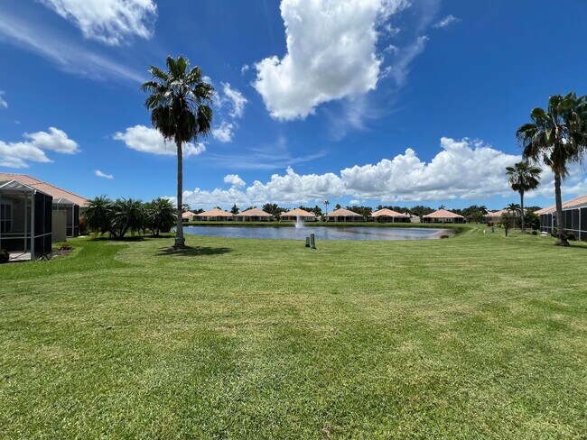 Foto del edificio - Short Term Rental ** Available 10/1/25 ** ...