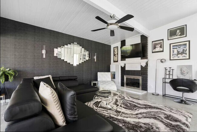 Foto del edificio - 280 N Monterey Rd