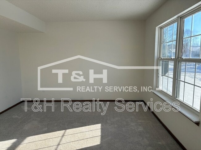 Building Photo - 1720 Crimson Ln