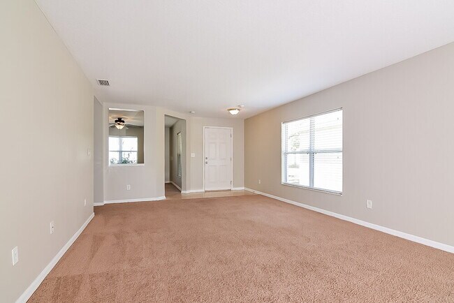 Foto del edificio - 406 Chimney Rock Dr