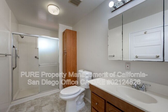 Foto del edificio - 3354 Granada Ave